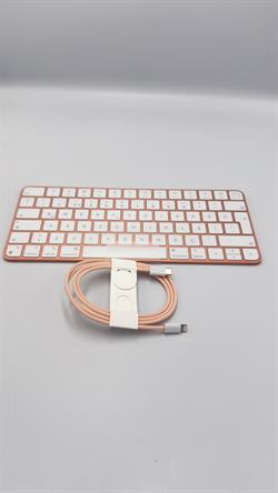 Magic Keyboard with Touch ID  - TR Q Pembe