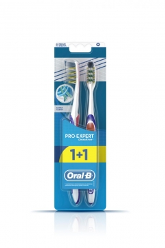 Oral-B Diş Fırçası Pro-Expert Derinlemesine Temizlik 40 Orta 1 Alana 1 Bedava Paketi
