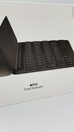 iPad Smart Keyboard-Turkish Q Black iPad Smart Keyboard-Turkish Q (iPad 7th-8th-9th, iPad Air 3rd, iPad Pro 10.5" Black