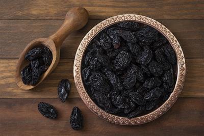 SIYAH KURU ÜZÜM  *kg