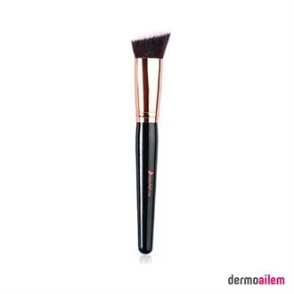 Nascita Açılı Kabuki Fondöten Fırçası - 135